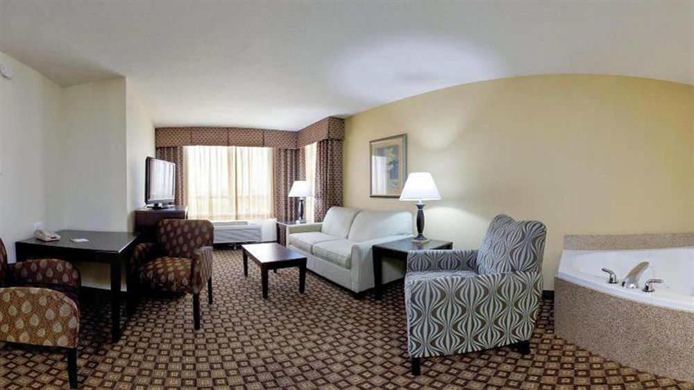 Holiday Inn Quincy By Ihg Εξωτερικό φωτογραφία